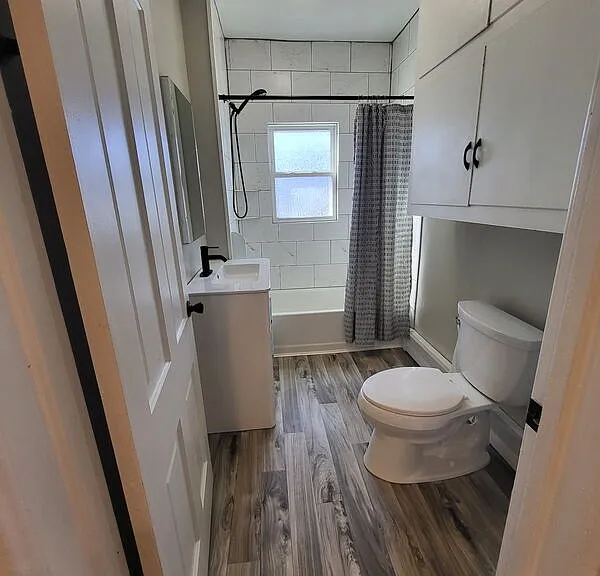 921 Chicago St — Photo 10