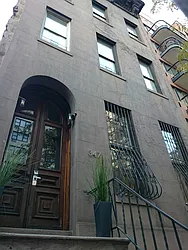 347 West 51st Street in Hell&#39;s Kitchen