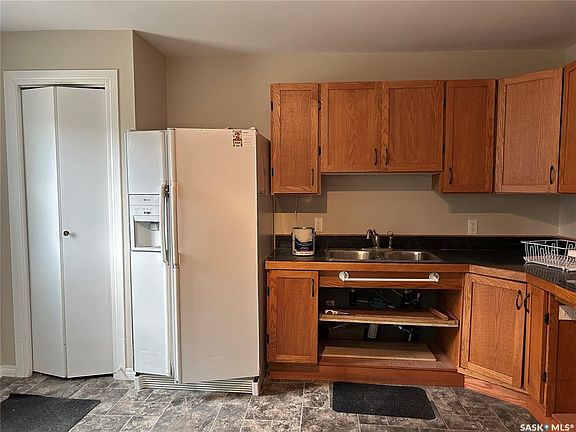 4th image of 630 4th STREET