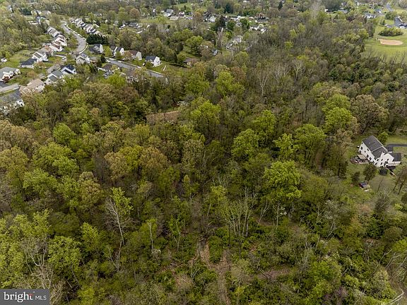 5th image of 1701 Bahr Rd
