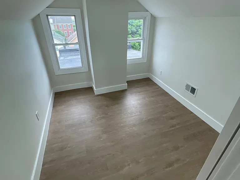 352 Bergen St #2A — Photo 8