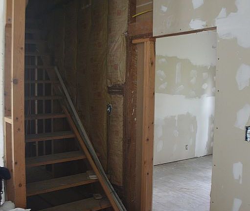 3rd image of 209 North Broadway