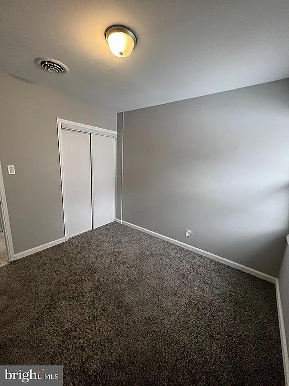 345 Lynn Ave photo 1