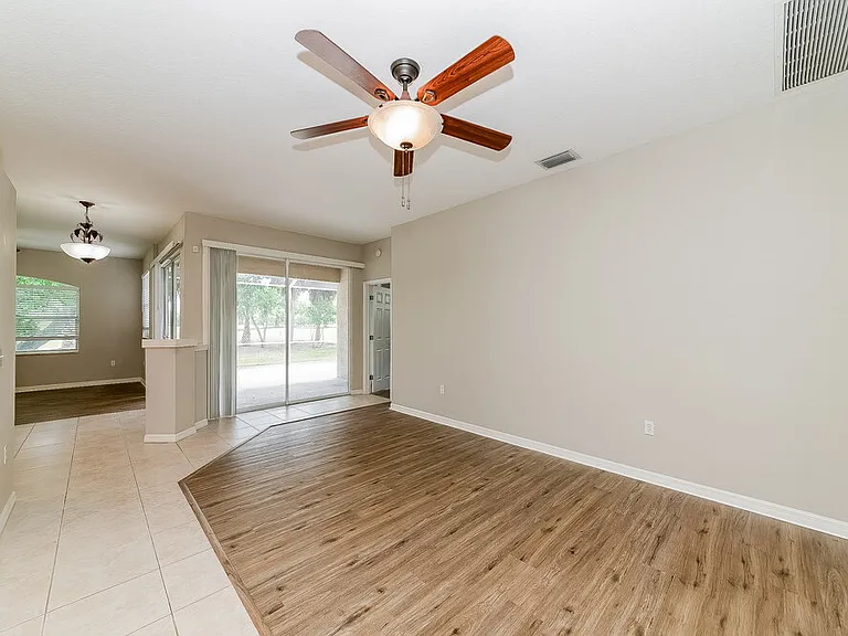 1252 Millbrook Cir — Photo 8