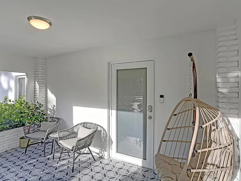 1121 SW 15th Ave — Photo 24