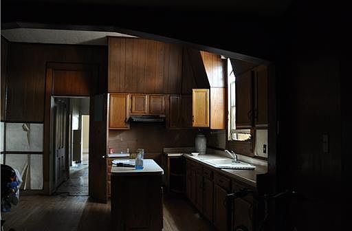 2nd image of 1800-02 Marigny St