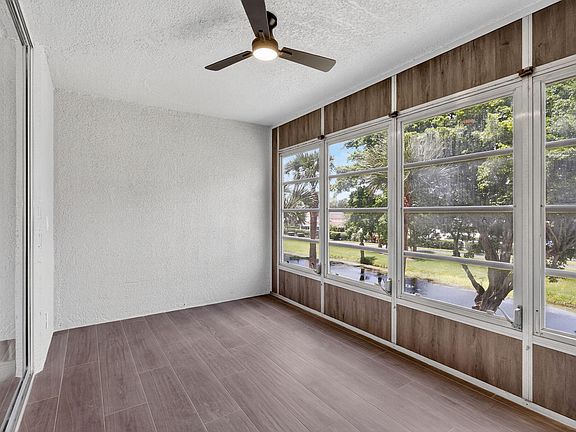 2nd image of 14527 Bonaire Boulevard #309