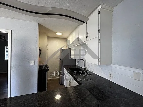 203 E Hurd St #2 Photo 1