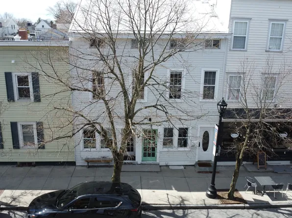 227 Warren St, Hudson, NY