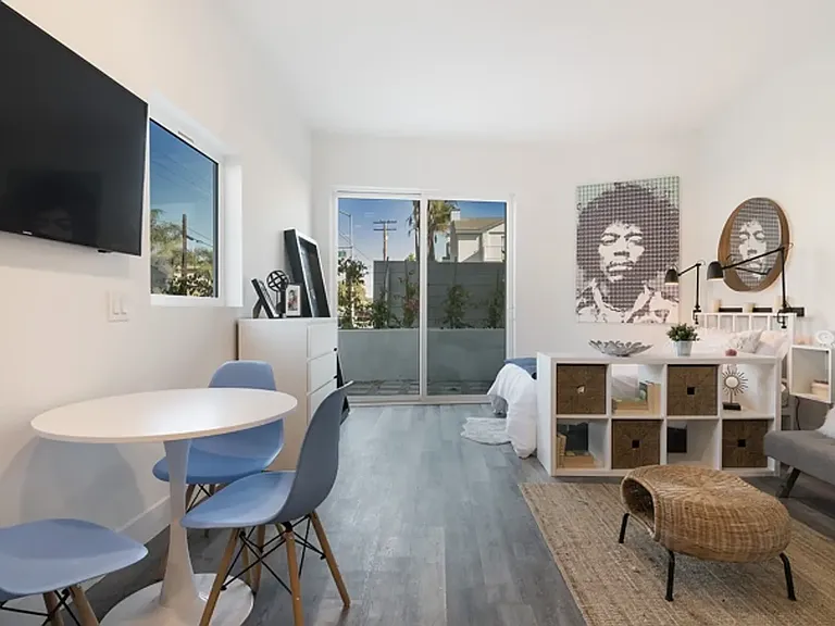 13919 South Normandie Ave Gardena — Photo 17