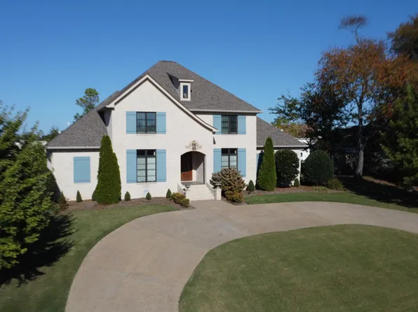 10 Hampton Pl, Dyersburg, TN 38024