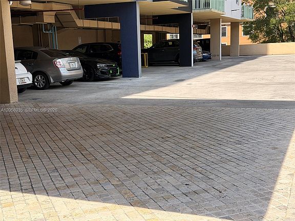 3rd image of 3500 Coral Way APT 907