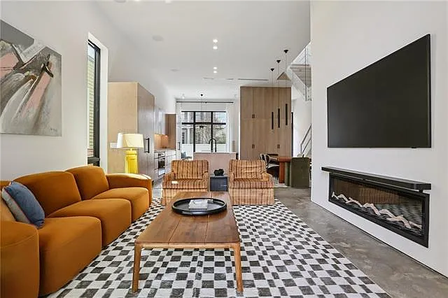 1435 Euterpe St — Photo 14