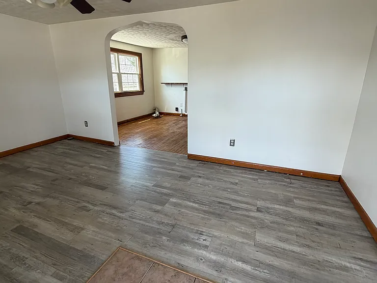 84 Hemlock St — Photo 3
