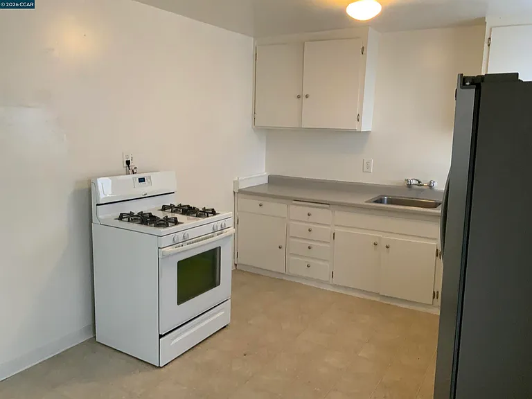 422 C St #422 — Photo 2
