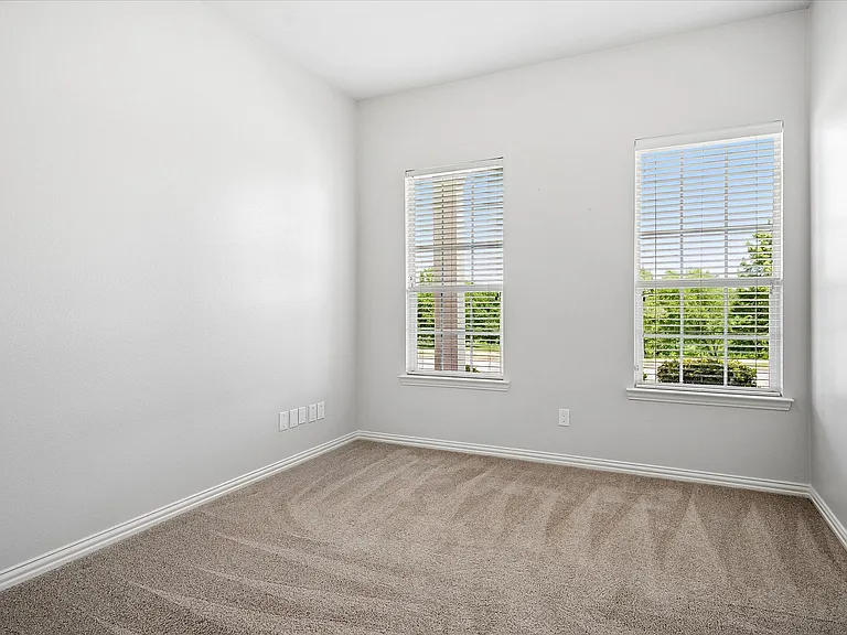 1604 Morning Dove Ct — Photo 21