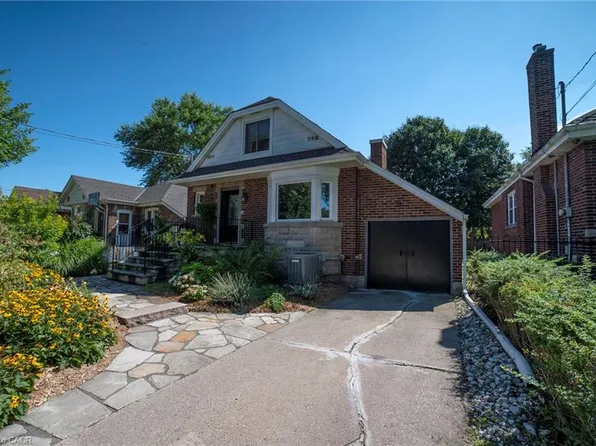 38 Kenmore Rd, Hamilton, ON L8S 3T7