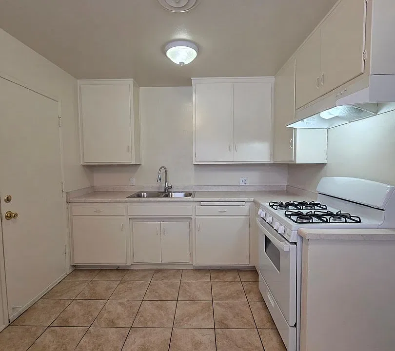112 Garnsey Ave. #A - Apartment