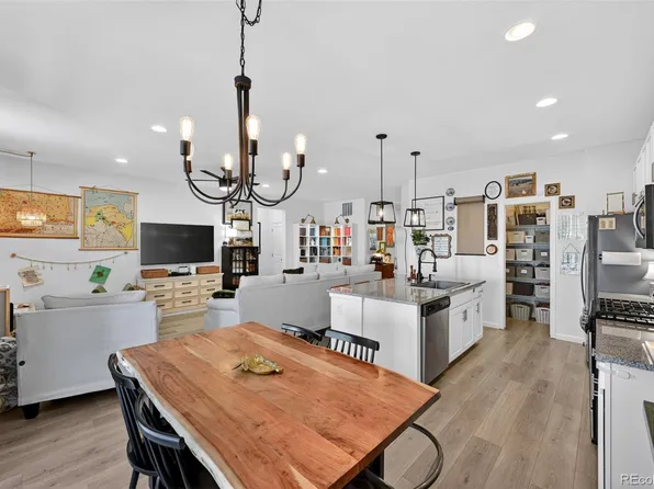 26707 E Maple Avenue, Aurora, CO 80018