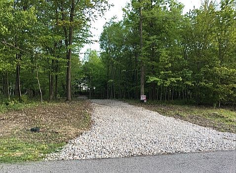 1st image of 7512 Hunters Glen Ln