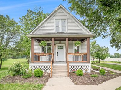 621 Pratt St, Crown Point, IN, 46307
