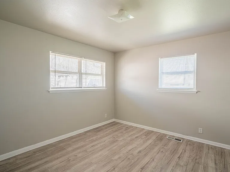 5021 S 85th East Ave — Photo 14