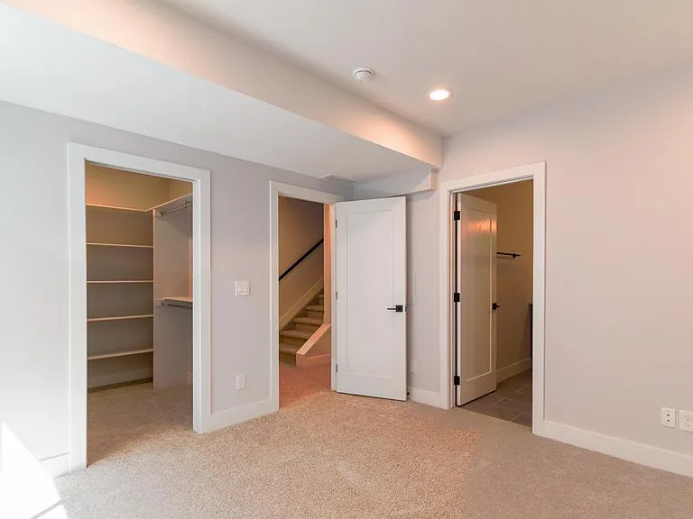 4560 W 13th Ave — Photo 9