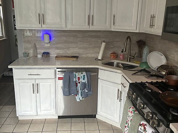 4th image of 353 Oakland Ave