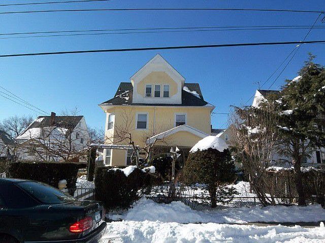1st image of 130 Glen Ave