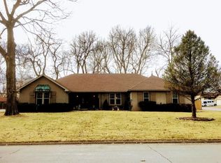 4455 S Delaware Ave, Springfield, MO 65804