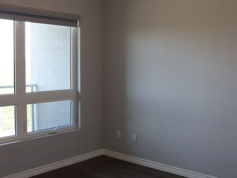 513 Dundas St E #413 — Photo 8