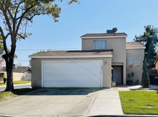 243 E Elowin Ct, Visalia, CA 93291