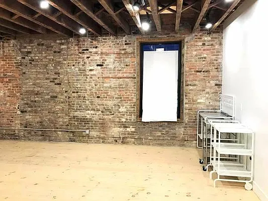 Rented by Premier Metro Realty Corp | media 16