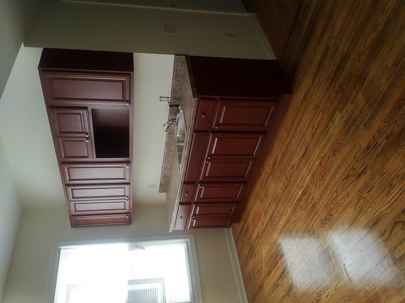 2nd image of 302 Howard Ave
