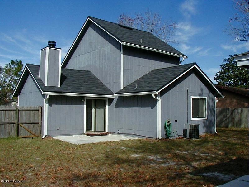2nd image of 8166 Sable Woods Dr N