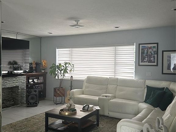 2nd image of 19831 NW Miami Ct