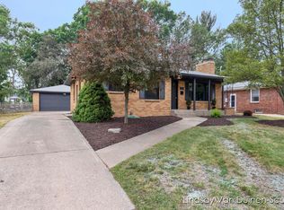 912 Ariebill St SW, Wyoming, MI 49509