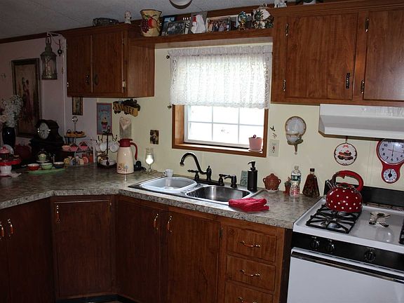 5th image of 7 Oriole Cir