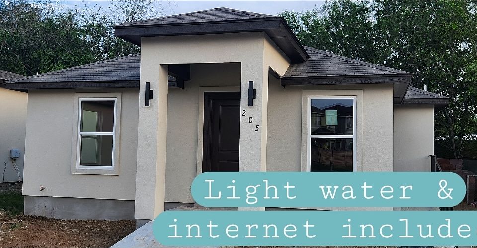 1st image of 205 W Devon Pl #1