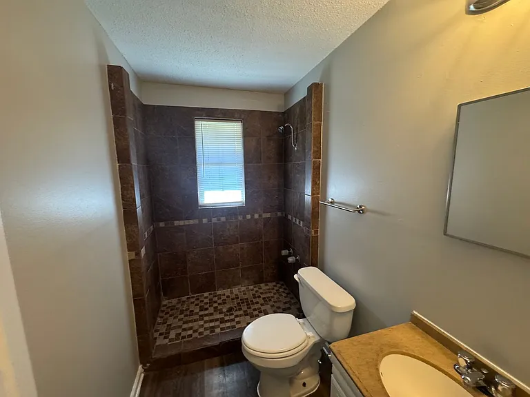 4628 Windward Dr — Photo 10