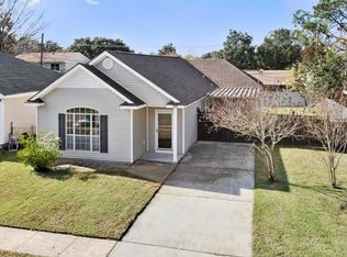 332 Commerce St, Gretna, LA 70056