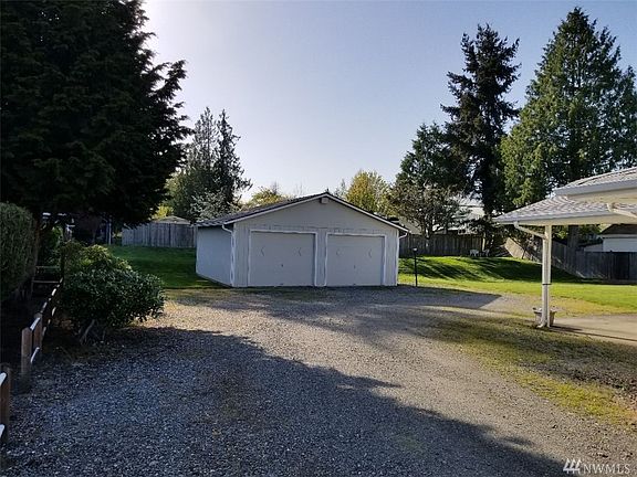 2nd image of 2424 122nd Ave E