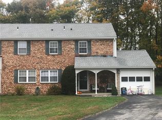 34 Whisconier Vlg #34, Brookfield, CT 06804