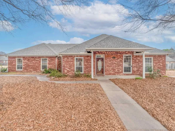 1630 John Bryant Dr, Conway, AR 72034