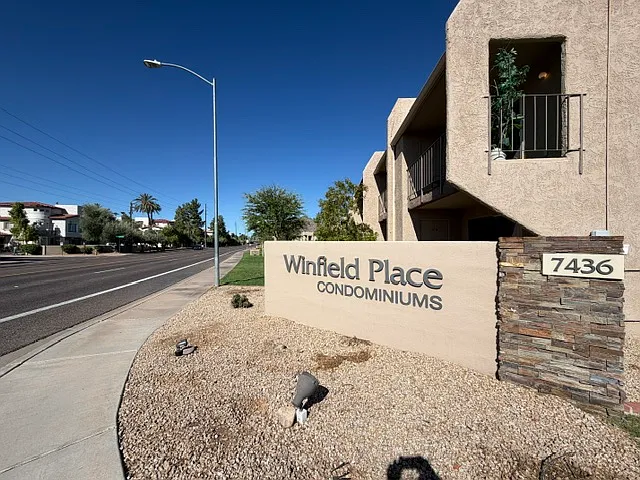 1 bed 1 bath condo near Old Town Scottsdale — Photo 1