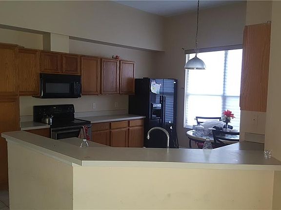 4th image of 12895 Enclave Dr