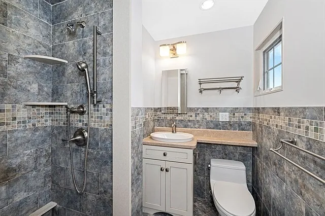 52 Linden St — Photo 18