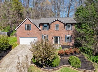 3210 Kingsmore Dr, Knoxville, TN 37921