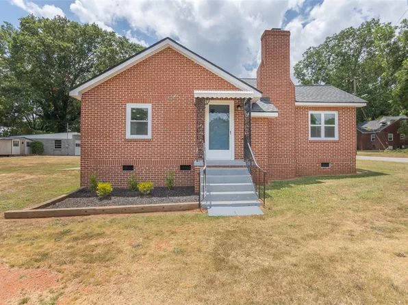 2411 W Whitner St, Anderson, SC 29624