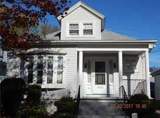 583 Pleasant Valley Pkwy, Providence, RI 02908